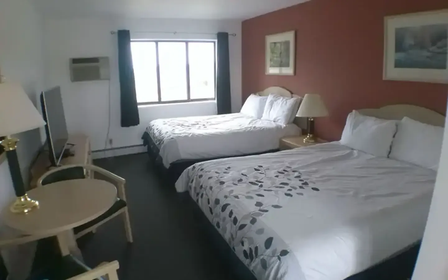 Two Queen Beds Lake View room at Crystal Lake Resort